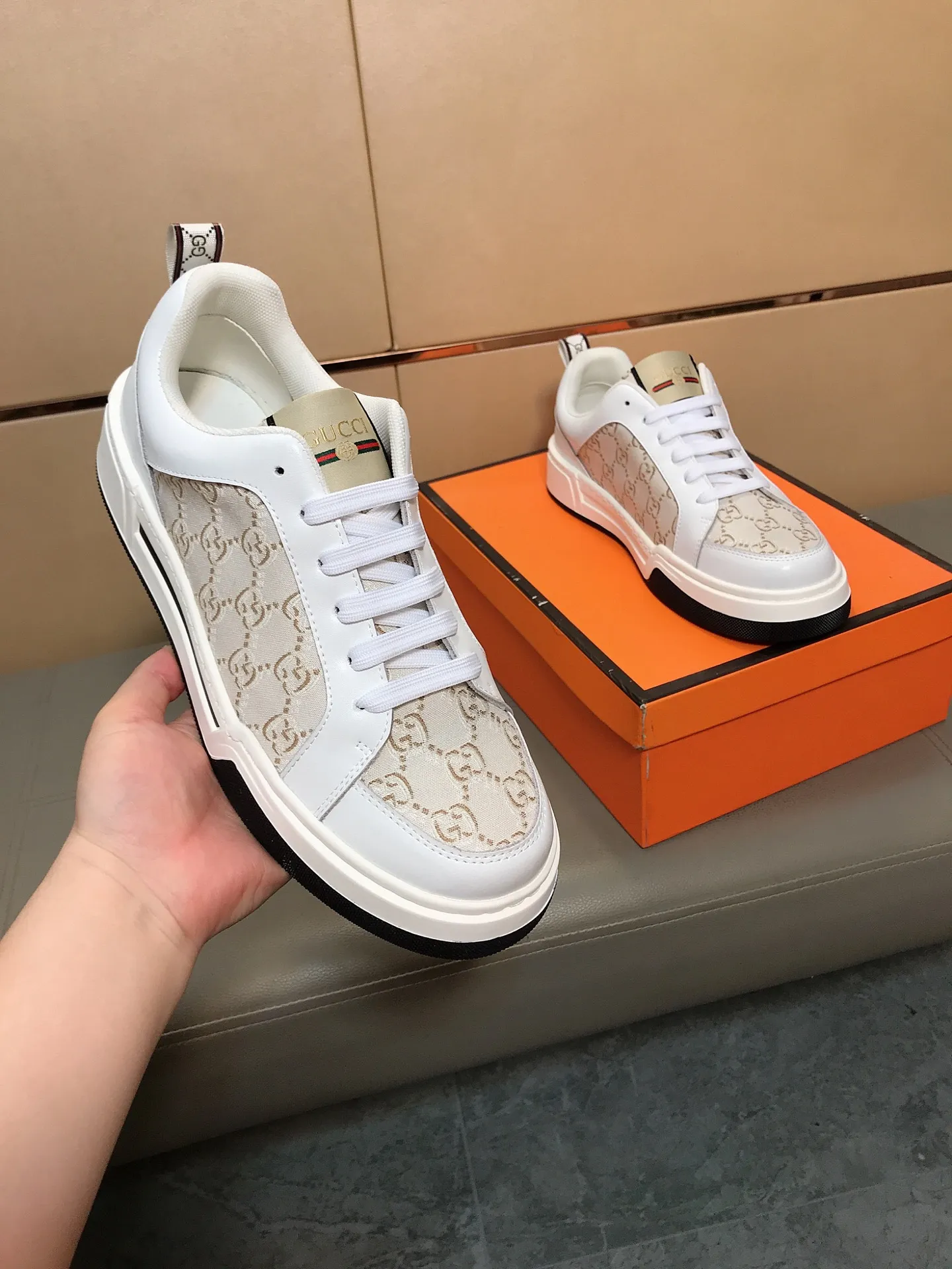 Ex-factory price 400 ⌚️⌚️[GUCCI] Gucci men’s casual shoes are absolutely popular 🔥The ultimate matching item for trendy men! Irresistible charm of super texture, the main recommendation, the upper is made of high-quality cowhide + printed fabric, sheep lining feet, wear-resistant rubber sole, noble and elegant! Extremely comfortable🎁🎁You can be as handsome as you want💪 Size 38-44!